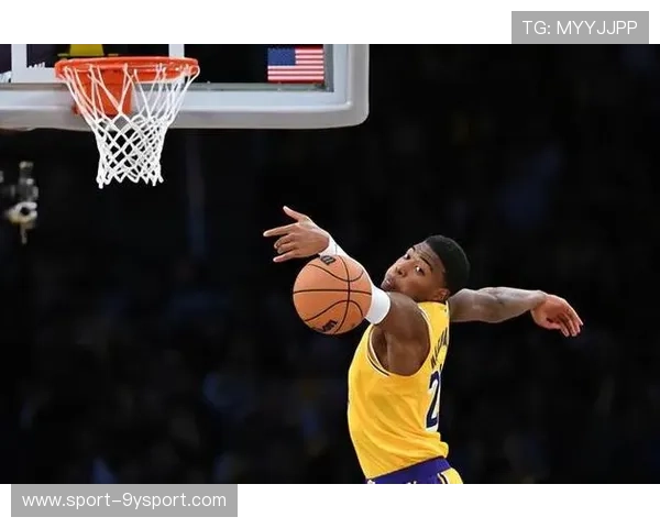 八村塁篮下补篮助攻，湖人锋线稳健输出，助力球队再创新高